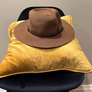 Very cute brown hat